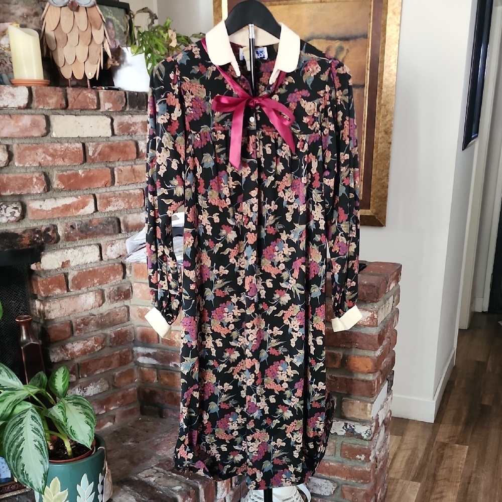 Leslie Fay Vintage Floral Long Sleeve Dress Bow Collar Cottagecore